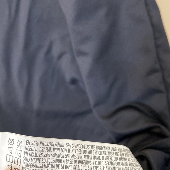 𝅺COMFORTABLE LBD - Picture 3 of 4